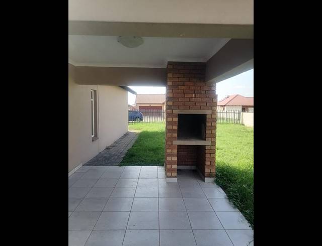 3 BEDROOM HOUSE FOR SALE IN WATERKLOOF